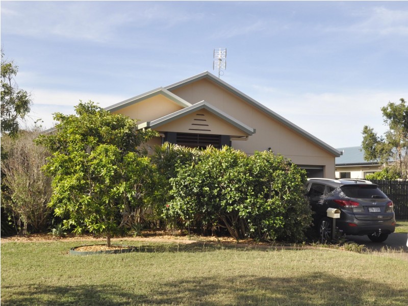 17 Monaro Circuit, Mount Louisa QLD 4814