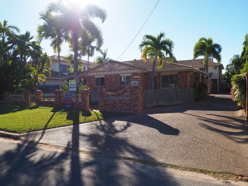 4/13 Primrose Street, North Ward QLD 4810