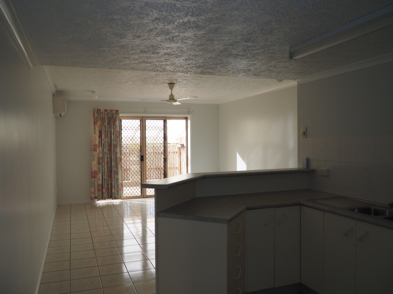 4/13 Primrose Street, North Ward QLD 4810