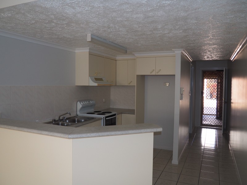 4/13 Primrose Street, North Ward QLD 4810