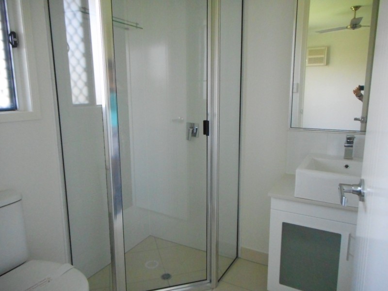 128 Kennard Circuit, Bushland Beach QLD 4818