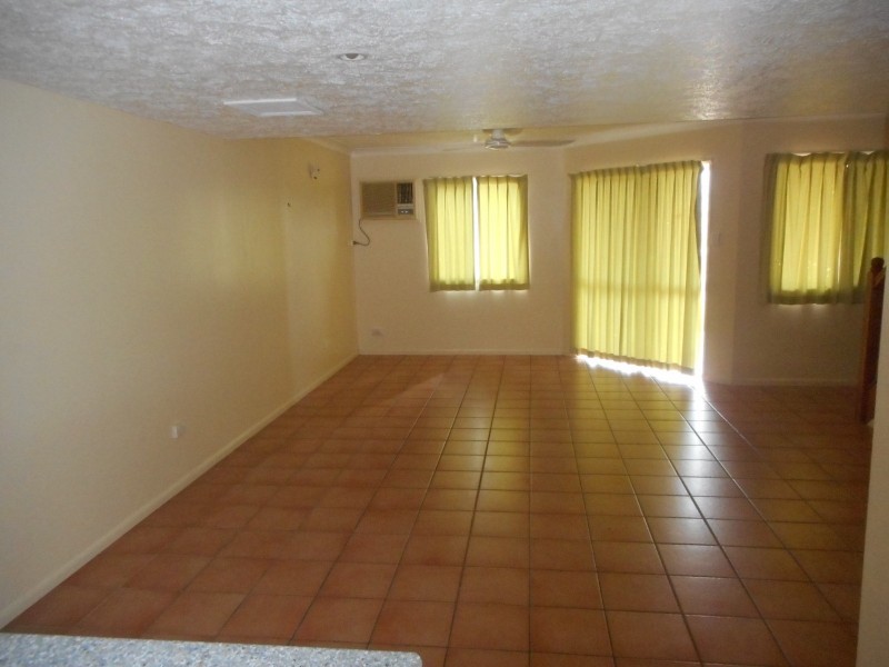 1/15 Welsh Street, Rosslea QLD 4812