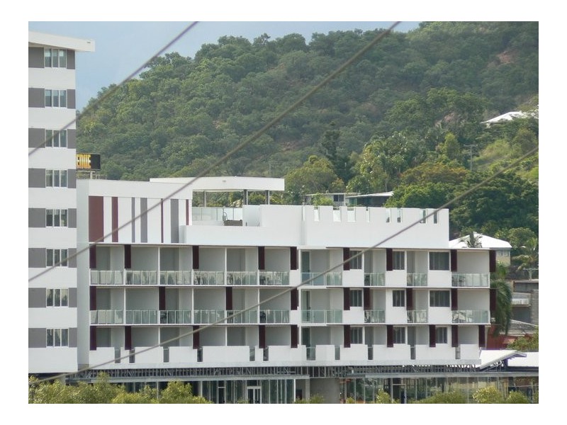 12/2-4 Kingsway Place, Townsville City QLD 4810