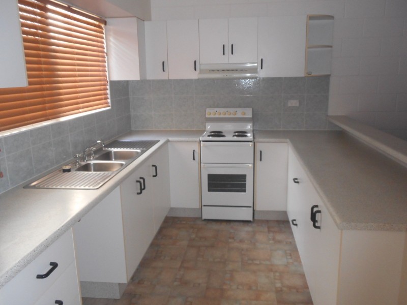 4/19 Second Avenue, Railway Estate QLD 4810