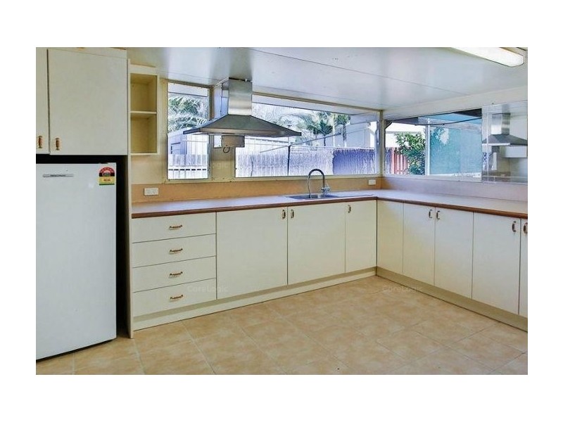 15 Warland Street, Kirwan QLD 4817