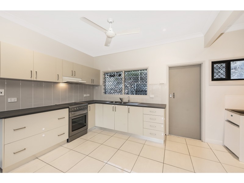 33 Wills Street, Townsville City QLD 4810