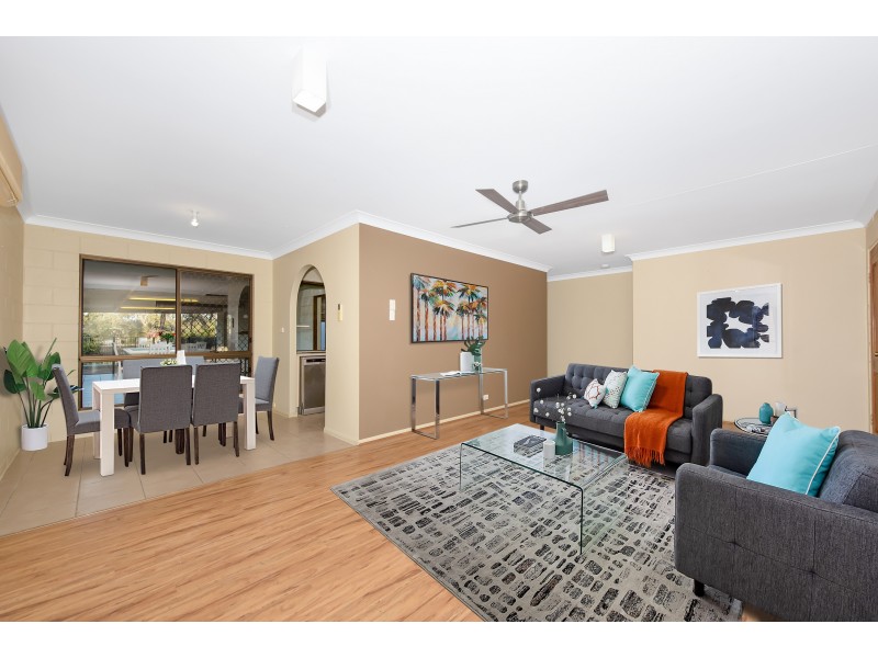 103 Mt Low Parkway, Mount Low QLD 4818