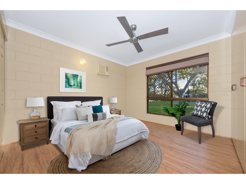 103 Mt Low Parkway, Mount Low QLD 4818