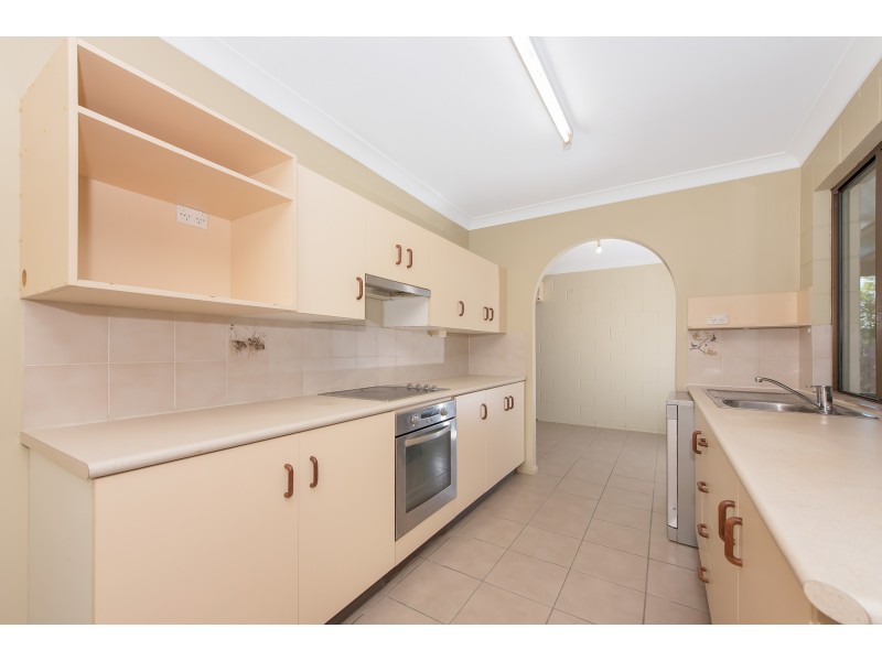 103 Mt Low Parkway, Mount Low QLD 4818