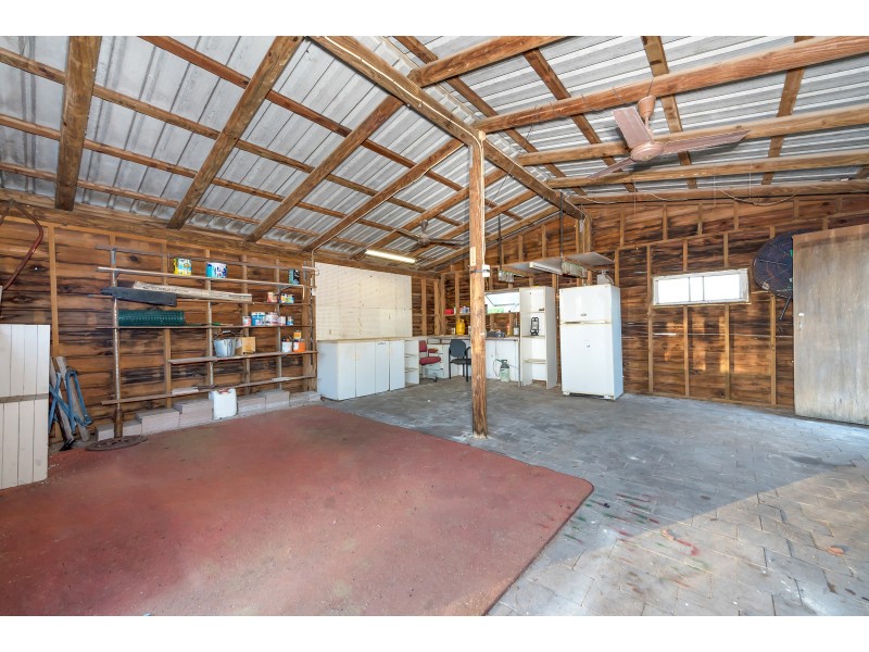 103 Mt Low Parkway, Mount Low QLD 4818