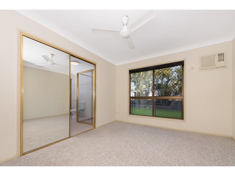 103 Mt Low Parkway, Mount Low QLD 4818