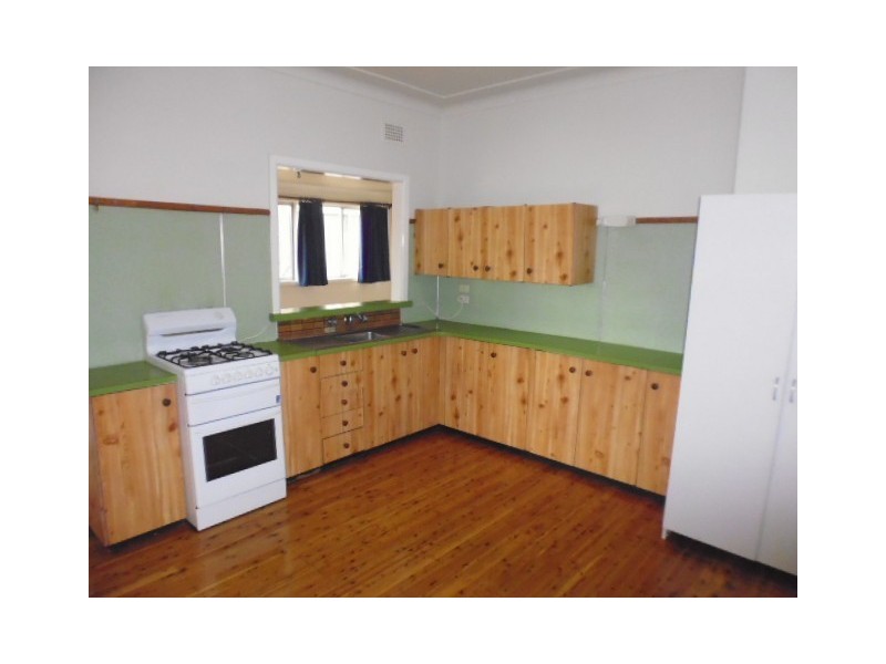 7 Lucy Street, Merrylands NSW 2160