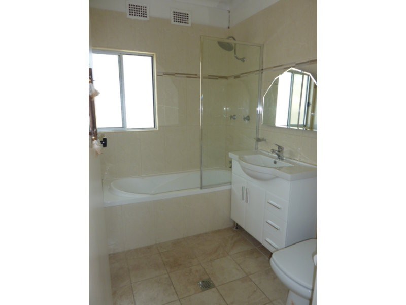 9 Gary Street, Merrylands West NSW 2160