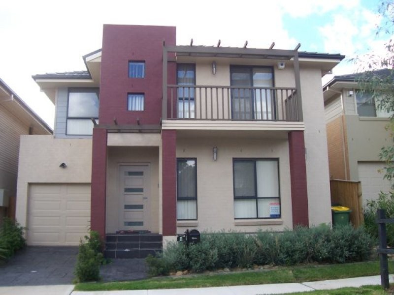 9 Pugh Avenue, Pemulwuy NSW 2145