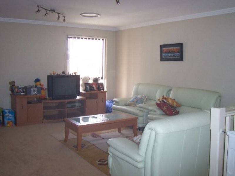 9 Pugh Avenue, Pemulwuy NSW 2145