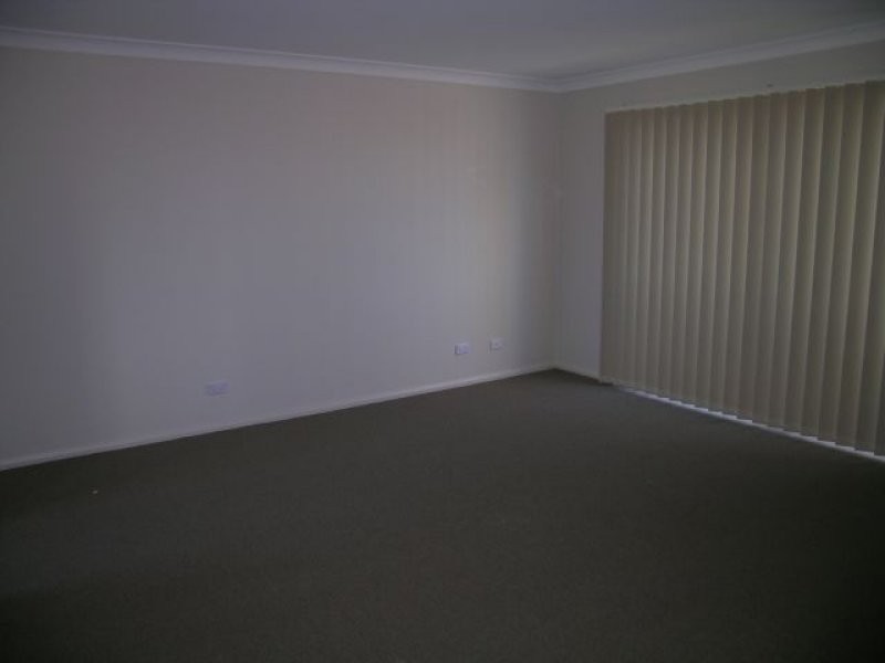 16 Cummings Avenue, Pemulwuy NSW 2145