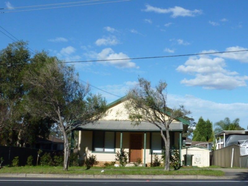 8 Gipps Road, Greystanes NSW 2145