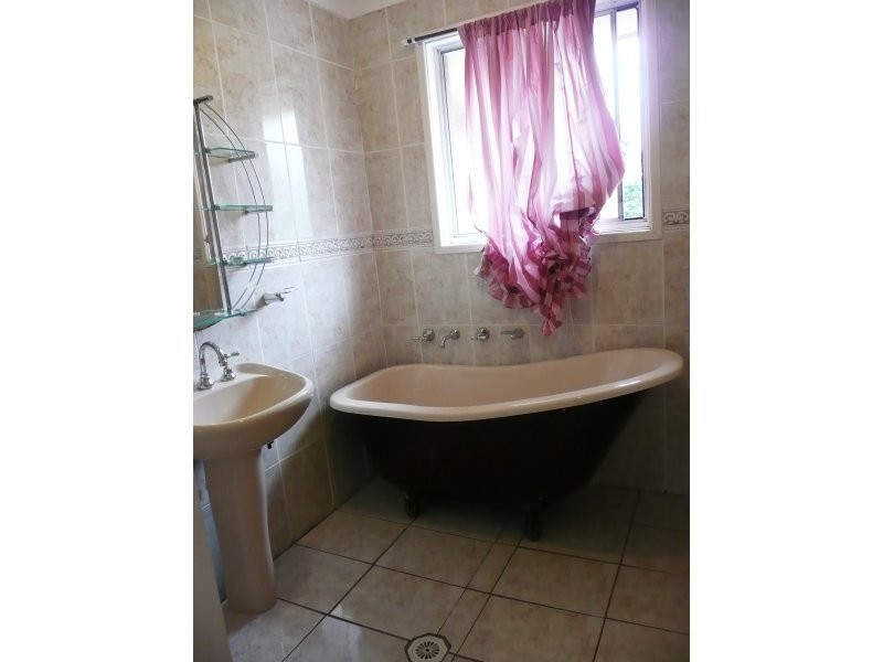 29 Braeside Road, Greystanes NSW 2145