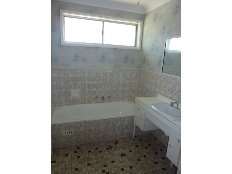 39 Graham Street, Greystanes NSW 2145