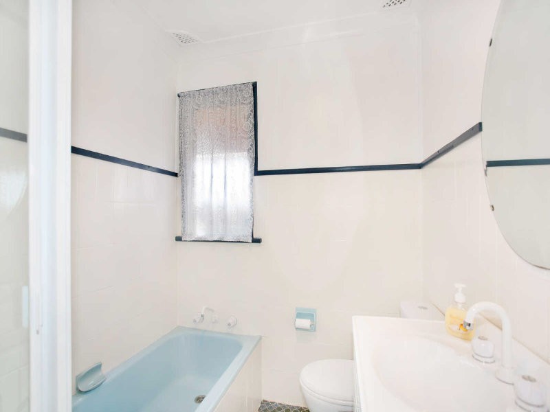 6 Daffodil Street, Greystanes NSW 2145