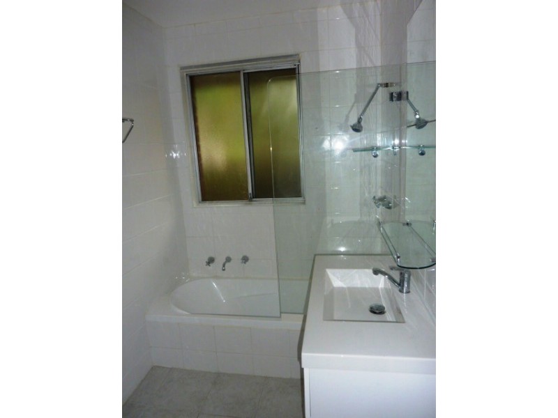 27 Burra Street, Pendle Hill NSW 2145