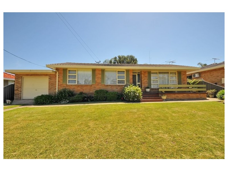 9 Bayfield Road, Greystanes NSW 2145