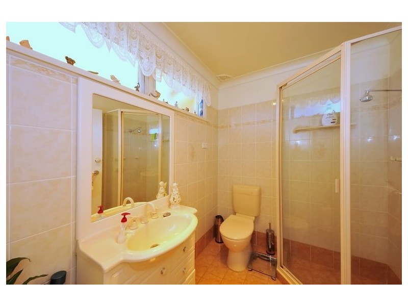 9 Bayfield Road, Greystanes NSW 2145