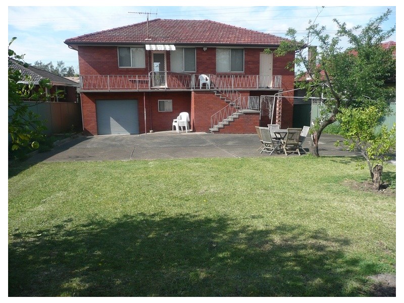 209 Wentworth Avenue, Pendle Hill NSW 2145