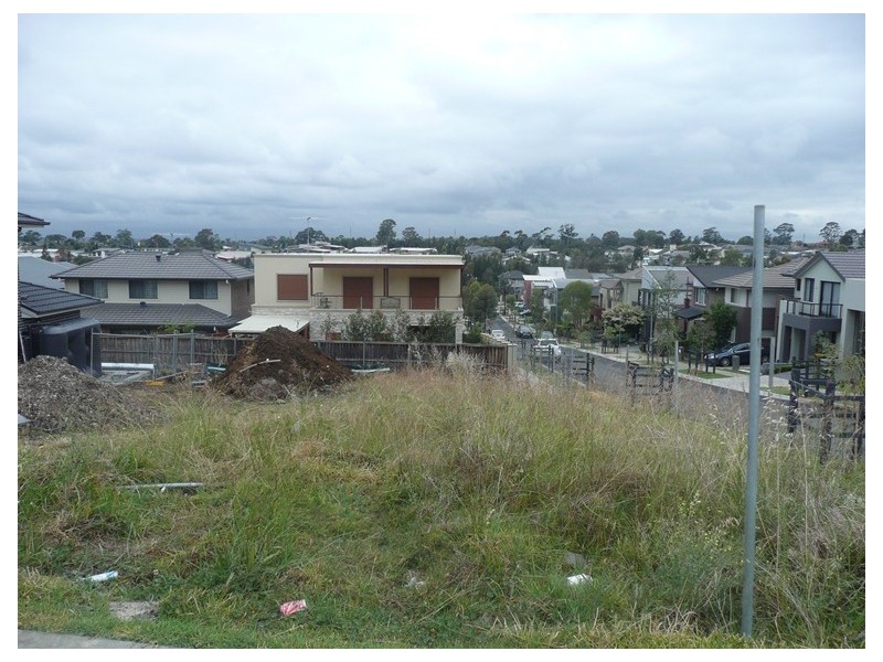 14 Burriang Way, Pemulwuy NSW 2145