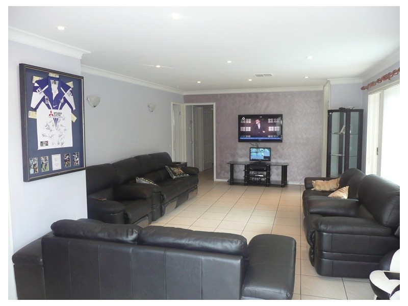 27 Gardenia Parade, Greystanes NSW 2145