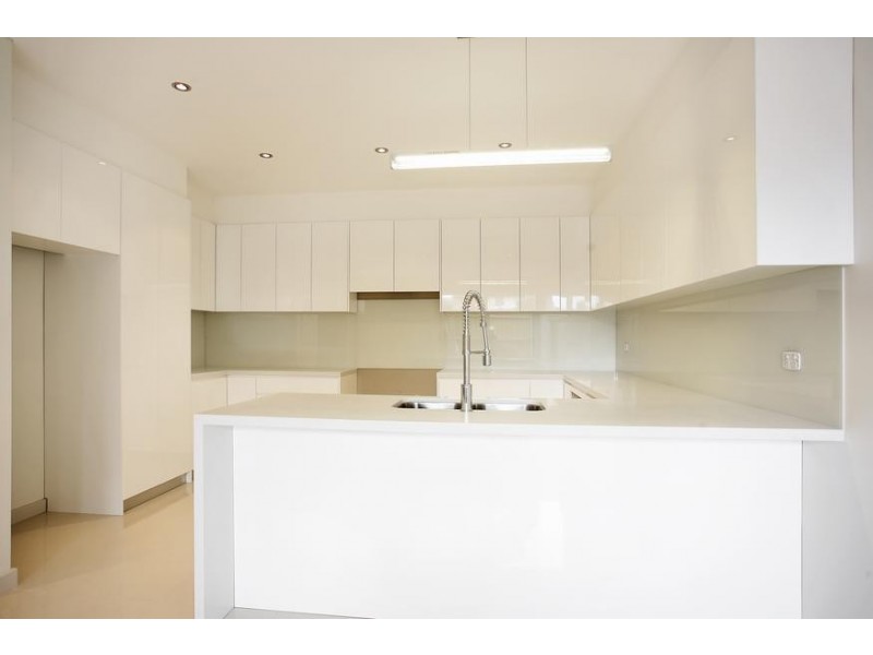 196 Driftway Drive, Pemulwuy NSW 2145