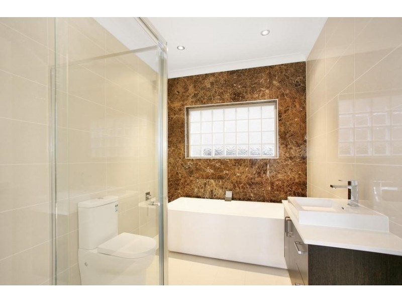 196 Driftway Drive, Pemulwuy NSW 2145