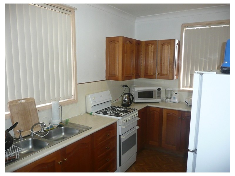 209 Wentworth Avenue, Pendle Hill NSW 2145