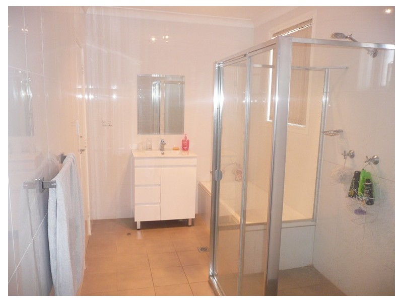 209 Wentworth Avenue, Pendle Hill NSW 2145