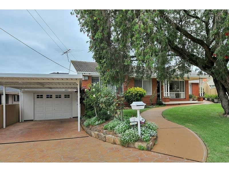 12 Oak Street, Greystanes NSW 2145