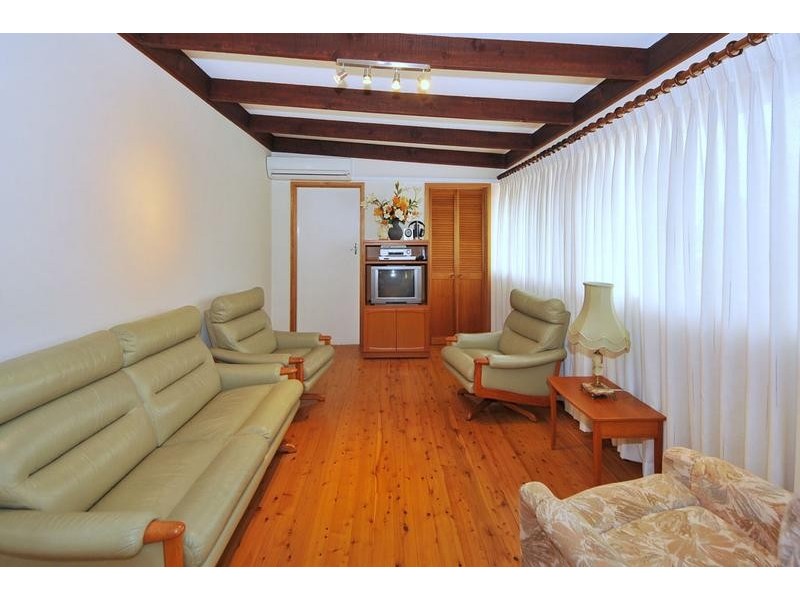 12 Oak Street, Greystanes NSW 2145