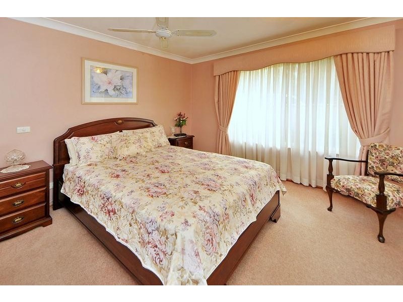 12 Oak Street, Greystanes NSW 2145