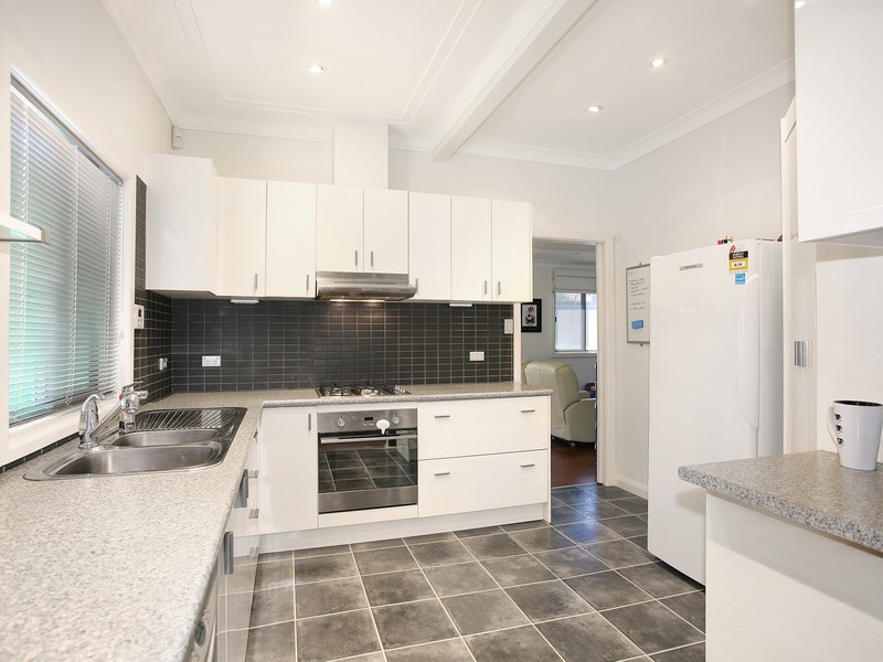 43 Arnett Street, Pendle Hill NSW 2145