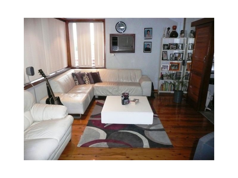 10 Grevillea Crescent, Greystanes NSW 2145