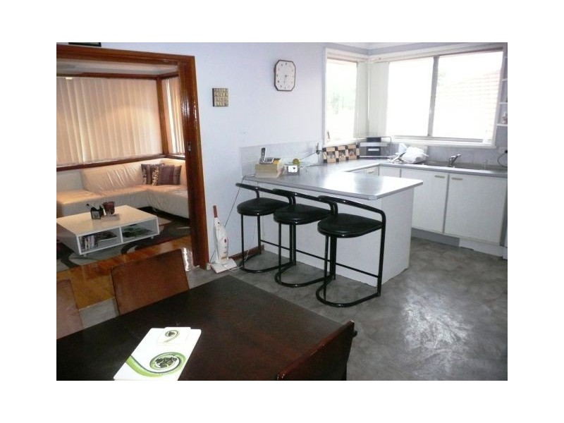 10 Grevillea Crescent, Greystanes NSW 2145