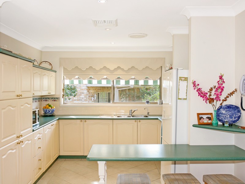 82 Beechwood Avenue, Greystanes NSW 2145