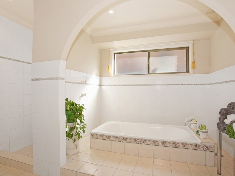 82 Beechwood Avenue, Greystanes NSW 2145