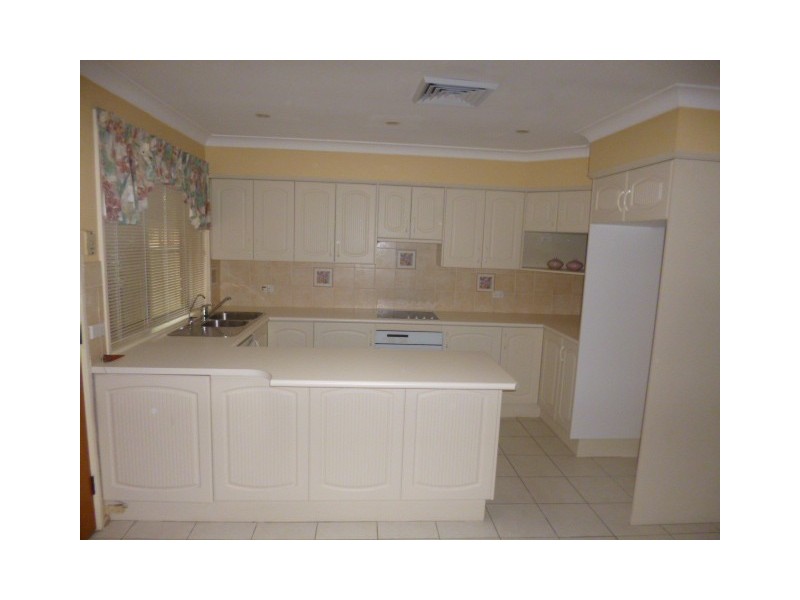 5 Hyacinth Street, Greystanes NSW 2145