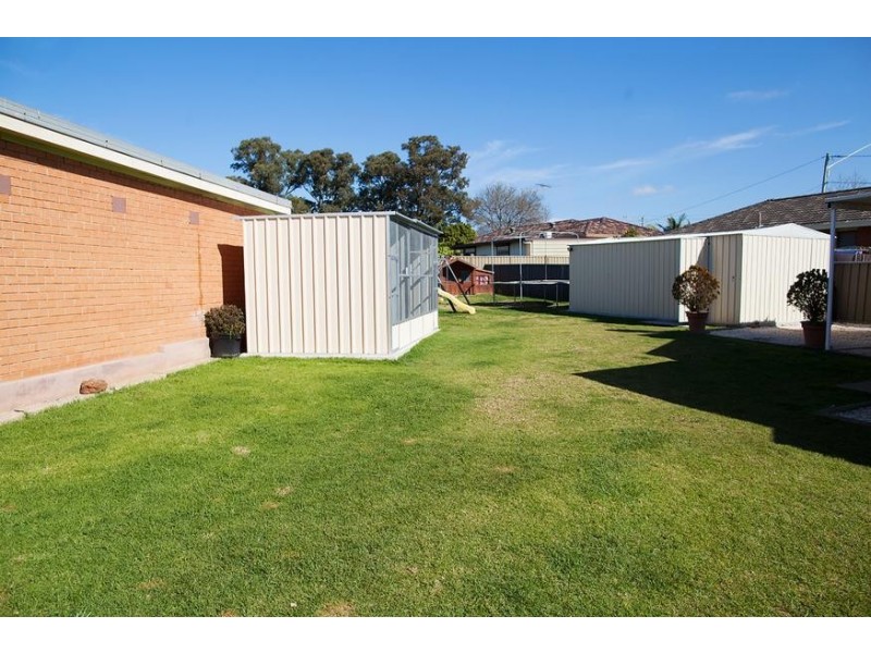 71 Musgrave Crescent, Fairfield West NSW 2165