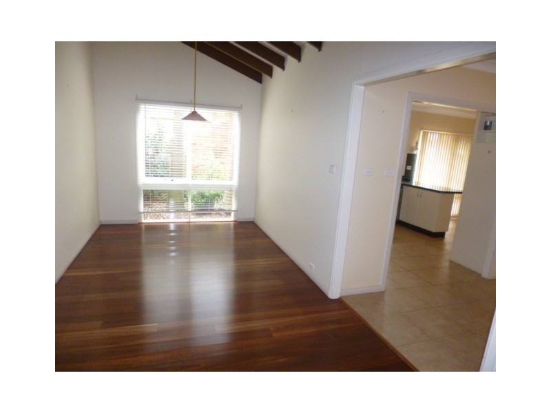 25 Chapman Avenue, Castle Hill NSW 2154