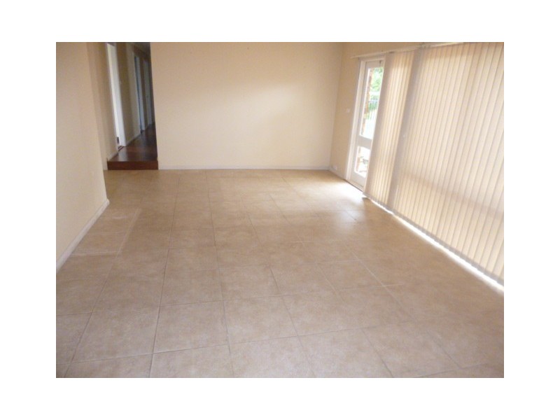 25 Chapman Avenue, Castle Hill NSW 2154