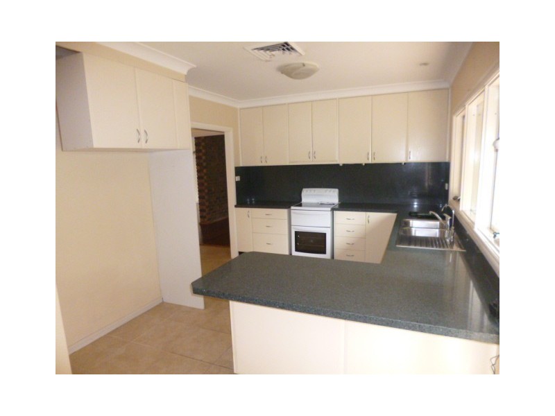 25 Chapman Avenue, Castle Hill NSW 2154