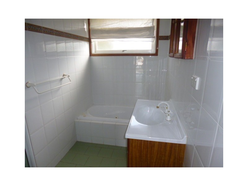 28 Macleay Street, Greystanes NSW 2145