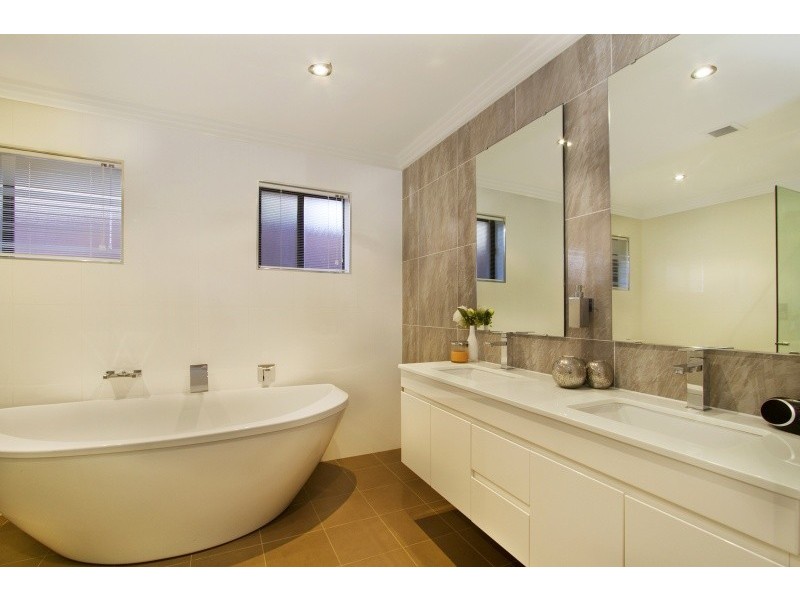 5 Hillary Street, Greystanes NSW 2145