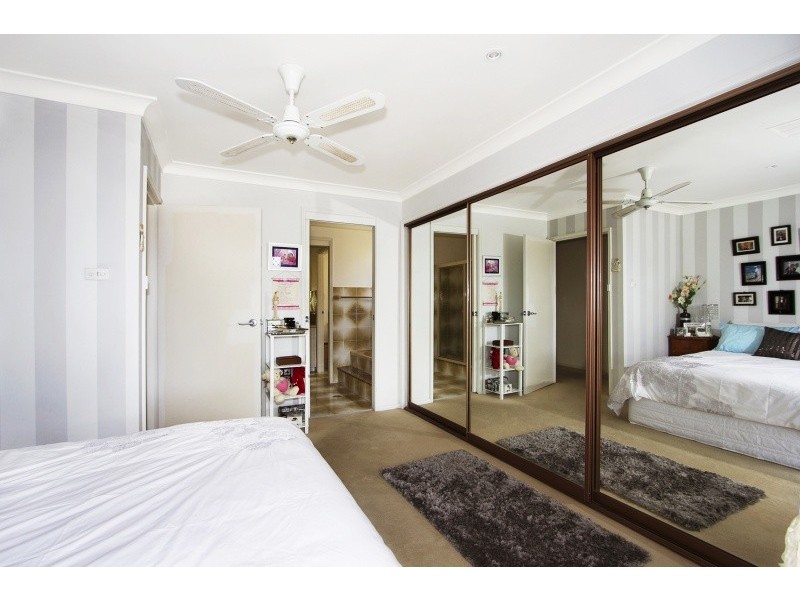 35 Rosewood Drive, Greystanes NSW 2145